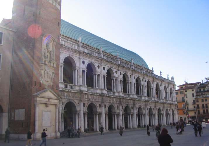 Palazzi, ville e dimore storiche a Vicenza in affitto
