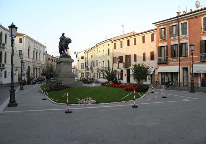 Palazzi, ville e dimore storiche a Rovigo in affitto